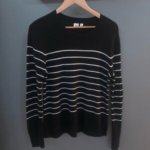 GAP Black Crewneck Sweater with White Stripes - Classic Knit